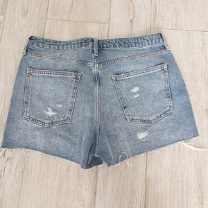 Forever 21 Shorts - High Rise Denim cut off jeans Forever 21 Shorts - High Rise Denim cut off jeans